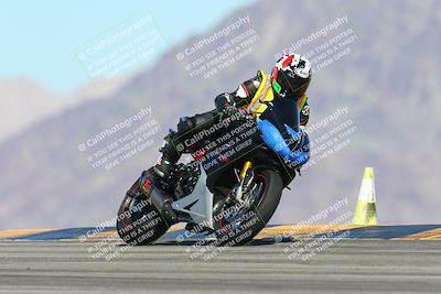 media/Feb-03-2024-SoCal Trackdays (Sat) [[767c60a41c]]/5-Turn 9 Set 2 (1040am)/